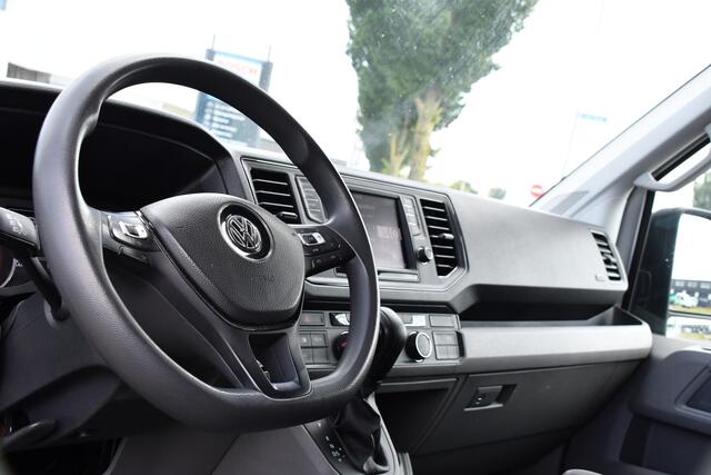 Volkswagen CRAFTER 2.0 TDI L3H2 Highline PB Edition Adaptieve Cruise, Camera, 360 Sensoren, Carplay, LED, Trekhaak, Automaat, Uniek!