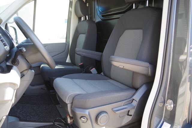 Volkswagen CRAFTER 50 2.0 TDI L3H2 (L2H1) B-RIJBEWIJS 177PK AUT. 3.5T TREKGEW. DUBBEL LUCHT, CAMERA, NAVI, CRUISE, AIRCO, STOELVERWARMING, DUBBEL LUCHT