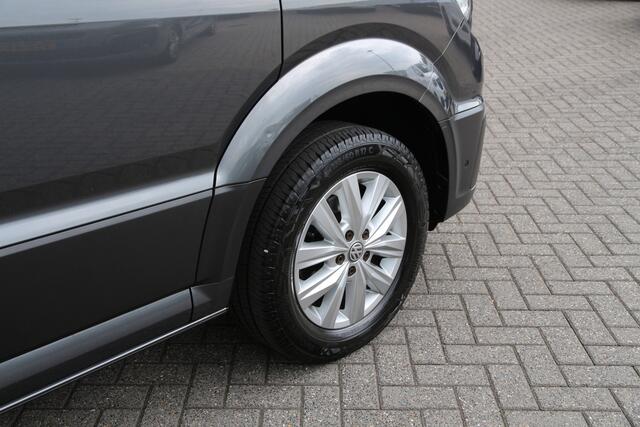 Volkswagen CRAFTER 2.0 TDI 177 | Aut. | DC | 3t trekgewicht | 7 Zitter | Camera | Airco..