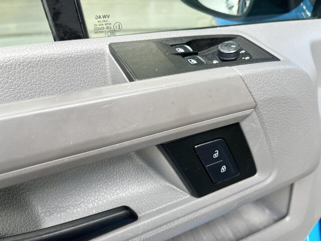 Volkswagen CRAFTER 35 2.0 TDI DC Airco Cruise controle Euro 6 laadbak Voorruit verwarming 6-persoons Open laadbak Pick-up p-up Bakwagen 1e eigenaar