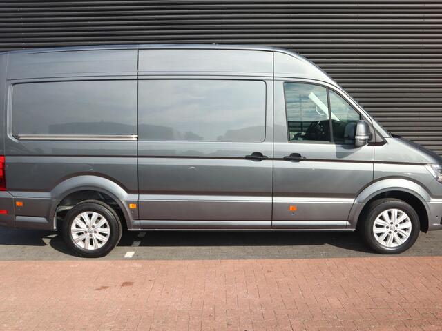 Volkswagen CRAFTER 35 2.0 TDI L3H2 DC Highline | Cruise adapt. | 360° PDC + camera | Airco | Multimedia | 3-zits |