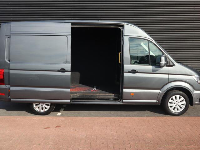 Volkswagen CRAFTER 35 2.0 TDI L3H2 DC Highline | Cruise adapt. | 360° PDC + camera | Airco | Multimedia | 3-zits |