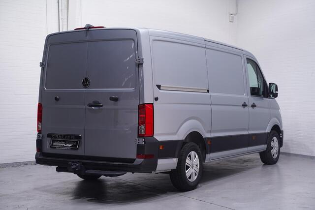 Volkswagen CRAFTER 2.0 TDI 140 pk L3H2 DSG Aut. Nwe Model BPM vrij, Navi, Camera, Trekhaak 3.000 kg, LED Koplampen, 3-Zits