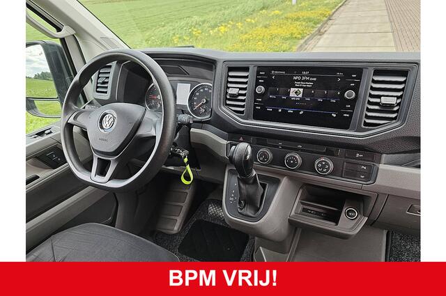 Volkswagen CRAFTER 35 2.0 TDI L2H2 Automaat Navi Airco Trekhaak Apple Carplay PDC Camera Euro6 140 PK!
