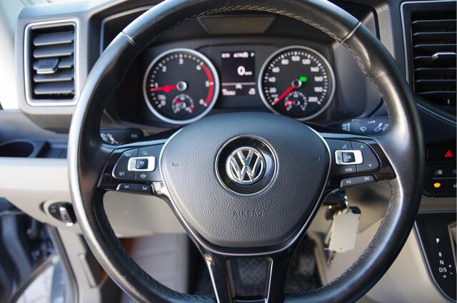 Volkswagen CRAFTER 35 2.0 TDI L3H2 EXCLUSIVE 177PK AUT. LED, LEDER, TREKHAAK, ADAPT. CRUISE, STOELVERWARMING, CAMERA, NAVI, NL AUTO, NAP