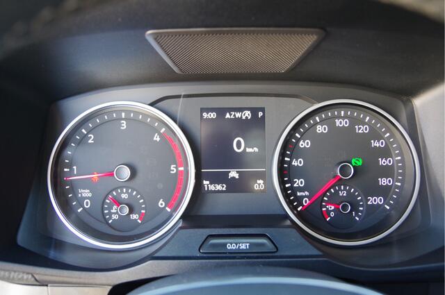 Volkswagen CRAFTER 35 2.0 TDI L3H2 EXCLUSIVE 177PK AUT. LED, LEDER, TREKHAAK, ADAPT. CRUISE, STOELVERWARMING, CAMERA, NAVI, NL AUTO, NAP