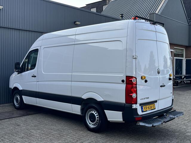 Volkswagen CRAFTER 50 2.0 TDI L2H2 Werkplaats inrichting Kast Inrichting Servicewagen Trekhaak 3500kg Omvormer Airco Cruise controle 1e eigenaar Dealer onderhouden Euro 6 Bpm vrij