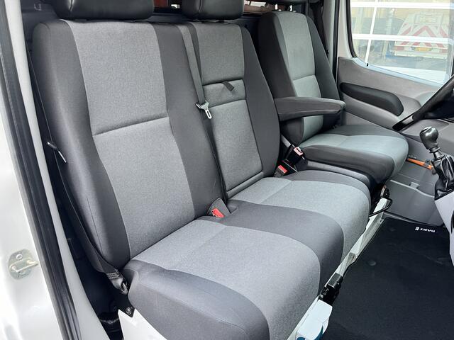 Volkswagen CRAFTER 50 2.0 TDI L2H2 Werkplaats inrichting Kast Inrichting Servicewagen Trekhaak 3500kg Omvormer Airco Cruise controle 1e eigenaar Dealer onderhouden Euro 6 Bpm vrij