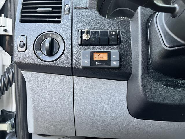Volkswagen CRAFTER 50 2.0 TDI L2H2 Werkplaats inrichting Kast Inrichting Servicewagen Trekhaak 3500kg Omvormer Airco Cruise controle 1e eigenaar Dealer onderhouden Euro 6 Bpm vrij