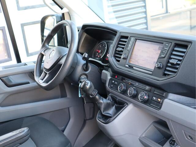 Volkswagen CRAFTER 2.0 TDI 141pk Euro 6 L3H3 L2H2 - Trekhaak 3t KG - Cruise
