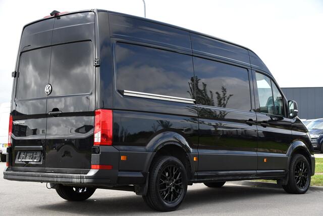 Volkswagen CRAFTER 35 2.0 TDI L3H3 Highline Black Edition Camera, Cruise, Carplay, Sensoren, Automaat, 140pk, Multimedia, LED, Uniek!