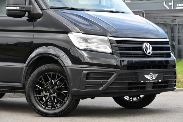Volkswagen CRAFTER 35 2.0 TDI L3H3 Highline Black Edition Camera, Cruise, Carplay, Sensoren, Automaat, 140pk, Multimedia, LED, Uniek!