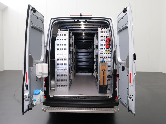 Volkswagen CRAFTER 2.0TDI 140PK L3H3 Highline | Werkplaats | Navigatie | Camera | Airco | Cruise