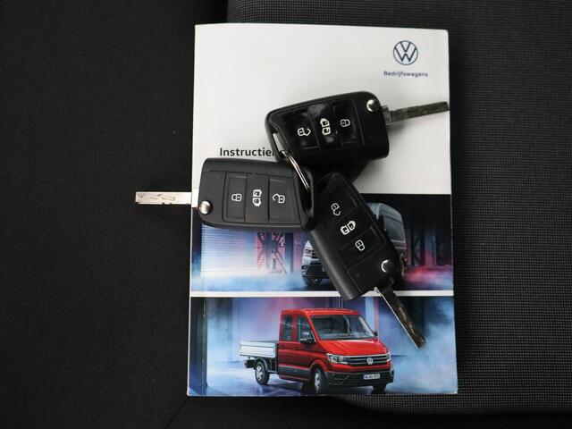 Volkswagen CRAFTER 2.0TDI 140PK L3H3 Highline | Werkplaats | Navigatie | Camera | Airco | Cruise