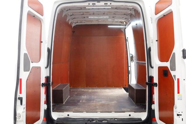 Volkswagen CRAFTER 35 2.0 TDI 140pk RWD L3H3 (L2H2) Comfortline Navi/Camera 07-2018