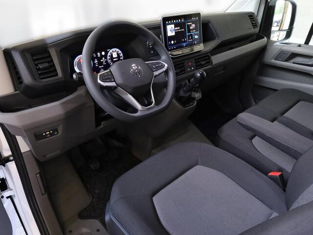 Volkswagen CRAFTER 140 pk Trendline L3H3 | Achteruitrijcamera | Trekhaak | Cruise Control