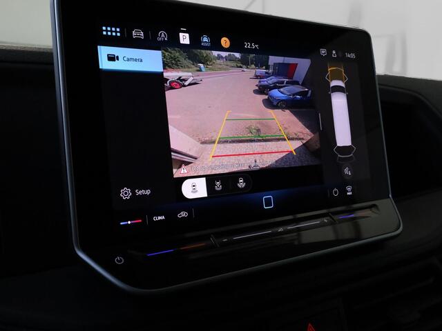 Volkswagen CRAFTER 140 pk Trendline L3H3 | Achteruitrijcamera | Trekhaak | Cruise Control