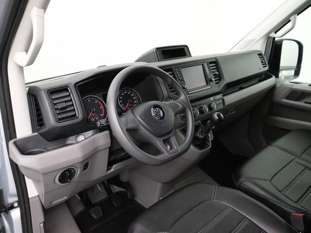 Volkswagen CRAFTER 2.0TDI 177PK L3H3 Highline | Navigatie | Camera | 3-Persoons | Trekhaak 3500Kg