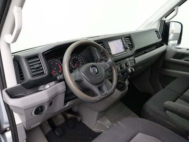 Volkswagen CRAFTER 2.0TDI 177PK L3H2 | 2xSchuifdeur | Imperiaal | Trekhaak | Navigatie | Airco | Cruise | Betimmering | 3-Persoons