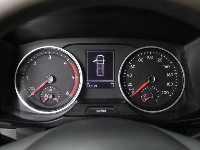 Volkswagen CRAFTER 2.0TDI 177PK L3H2 | 2xSchuifdeur | Imperiaal | Trekhaak | Navigatie | Airco | Cruise | Betimmering | 3-Persoons