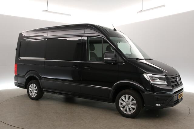 Volkswagen CRAFTER 2.0 TDI DSG HIGHLINE EXCLUSIVE L3H3 | FACELIFT MODEL | BPM VRIJ | DUBBELE CABINE | 5 PERSOONS | NIEUW 3000KG TREKHAAK VIRTUAL ADAPTIVE CRUISE LED 140PK CARPLAY 17"LMV