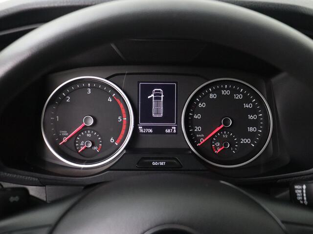 Volkswagen CRAFTER 2.0TDI 177PK L3H3 | Airco | Cruise | 3-Persoons | Betimmering