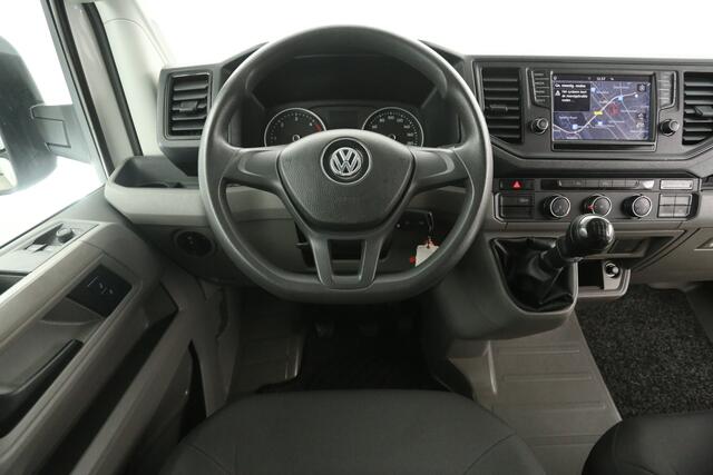 Volkswagen CRAFTER 2.0 TDI 177PK | Bakwagen L4.52m | Zijdeur | Laadklep | Airco | Camera | Cruise | 3 Persoons | Carplay