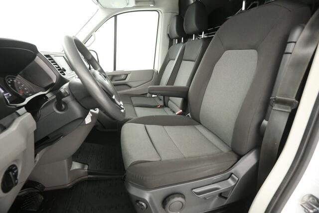 Volkswagen CRAFTER 30 2.0 TDI 177PK L3H3 | 3000kg Trekgew. | Trekh. | Airco | Cruise | 3-Zits | Camera | Carplay | Imperiaal
