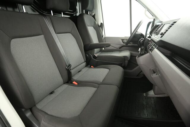 Volkswagen CRAFTER 30 2.0 TDI 177PK L3H3 | 3000kg Trekgew. | Trekh. | Airco | Cruise | 3-Zits | Camera | Carplay | Imperiaal