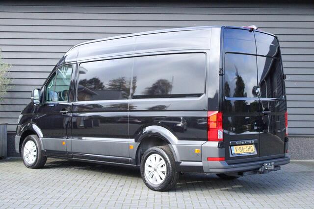 Volkswagen CRAFTER 30 2.0 TDI 140pk DSG L3H3 Exclusive BPM vrij! Betimmering Trekhaak Camera Led Virtual Cockpit Navigatie