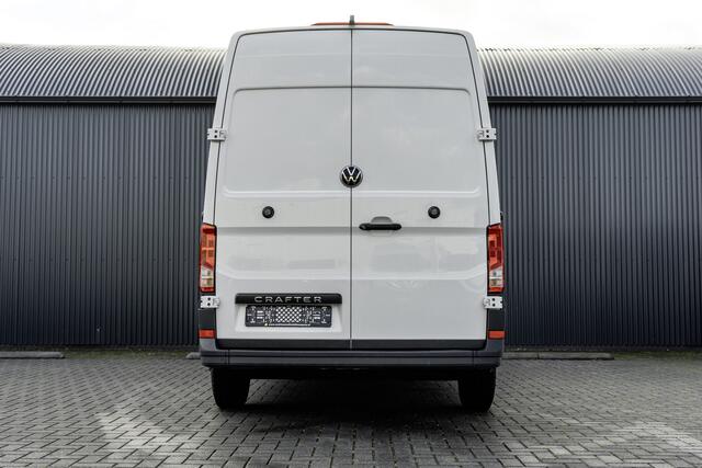 Volkswagen CRAFTER 35 TDI | L4H3 | NW Model | 140PK | Camera | CarPlay | Navigatie | Climate | PDC | Euro 6