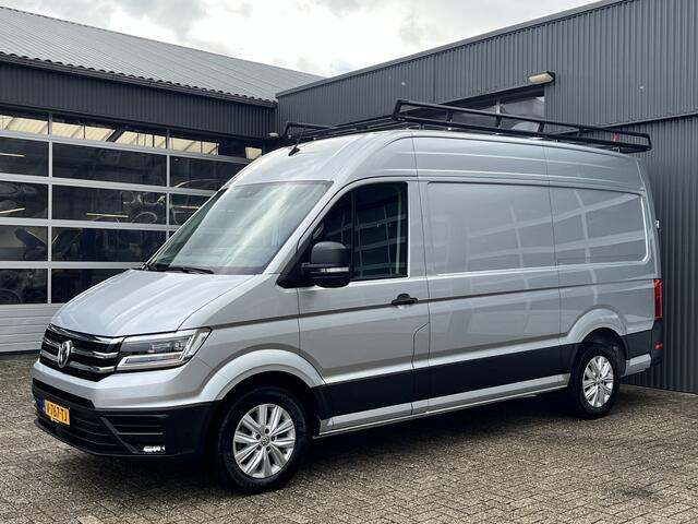 Volkswagen CRAFTER 35 2.0 TDI L3H3/L2H2 Airco Cruise controle Camera Telefoonverbinding Parkeersensoren voor en achter Imperiaal Kastinrichting Lang hoog 3-Persoons Euro 6 Bpm vrij voor particulier gebruik !!