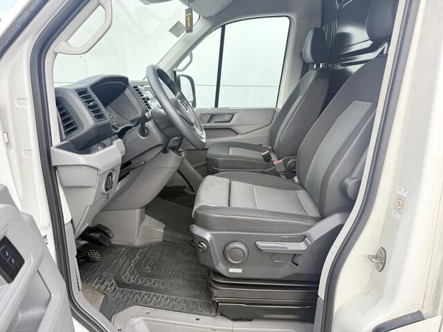 Volkswagen CRAFTER Volkswagen Crafter 2.0 TDI 102PK L3H2 Airco Lat betimmering Parkeersensoren voor achter