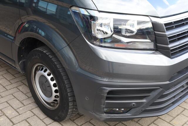 Volkswagen CRAFTER 30 2.0 TDI L3H3 Highline 103KW/140PK DSG, NL auto 1e eigenaar door ons geleverd en onderhouden, Achteruitrijcamera, trekhaak, ergo stoel, parkeersensoren rondom