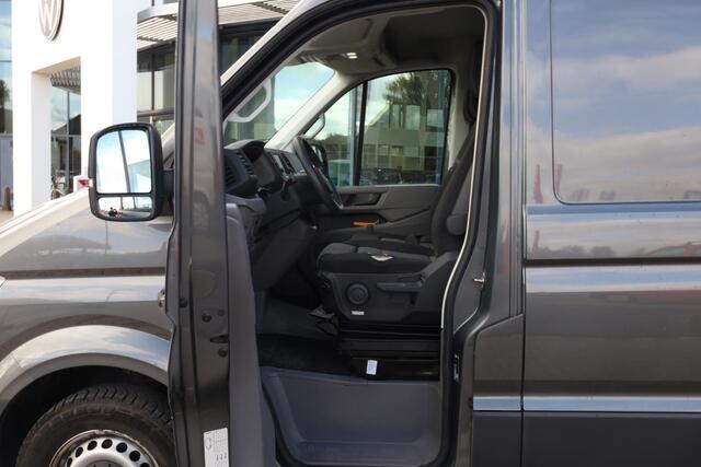 Volkswagen CRAFTER 30 2.0 TDI L3H3 Highline 103KW/140PK DSG, NL auto 1e eigenaar door ons geleverd en onderhouden, Achteruitrijcamera, trekhaak, ergo stoel, parkeersensoren rondom