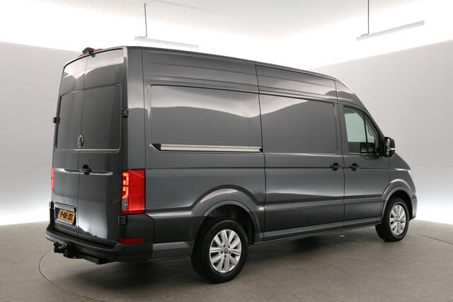 Volkswagen CRAFTER 2.0 TDI DSG HIGHLINE EXCLUSIVE L3H3 | FACELIFT MODEL | BPM VRIJ | NIEUW | 3000KG TREKHAAK | VIRTUAL | CAMERA | ADAPTIVE CRUISE | LED | 140PK | CARPLAY | 17"LMV