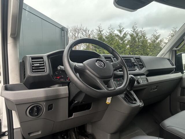 Volkswagen CRAFTER 2.0 TDI 141 PK / DSG AUTOMAAT / L3H3 / 3 TONS TREKHAAK / AIRCO / CRUISE / CAMERA / 3-ZITS
