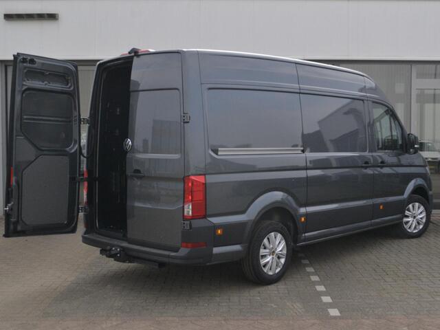 Volkswagen CRAFTER Bedrijfswagens 35 Exclusive 2.0 TDI 140pk DSG L3H3 · Camera · Trekhaak · Tussenschot · Alarm · Apple/Android Car Play · 17'' Inch · Garantie t/m 22-12-2028 of 100.000km