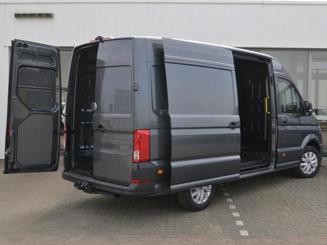 Volkswagen CRAFTER Bedrijfswagens 35 Exclusive 2.0 TDI 140pk DSG L3H3 · Camera · Trekhaak · Tussenschot · Alarm · Apple/Android Car Play · 17'' Inch · Garantie t/m 22-12-2028 of 100.000km