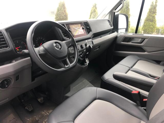 Volkswagen CRAFTER 2.0 TDI L3H3 Navi, Trekhaak, PDC V+A Laadruimte Pakket, Apple Carplay, 3-Zits