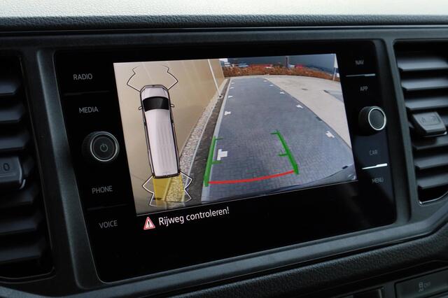 Volkswagen CRAFTER 140PK Exclusive L3H3 GVW 3.5T BPM vrij | Trekhaak | Adaptive Cruise Control | Climatic | Navigatie | Park Assist | Apple CarPlay / Android auto | DAB | 17 inch lichtmetalen velgen