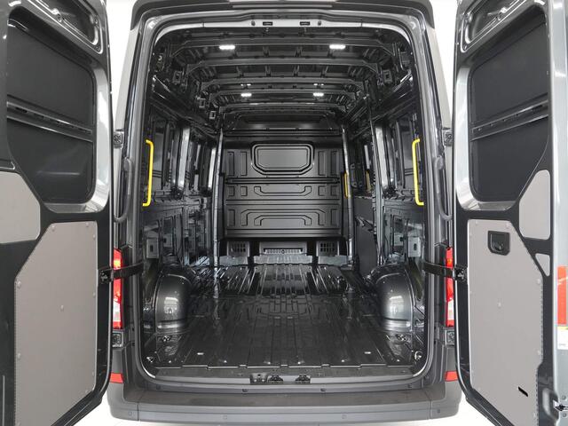 Volkswagen CRAFTER 2.0 TDI 130kW 177PK GVW 3.5T L3H3 WB 3640mm Exclusive Hero Edition