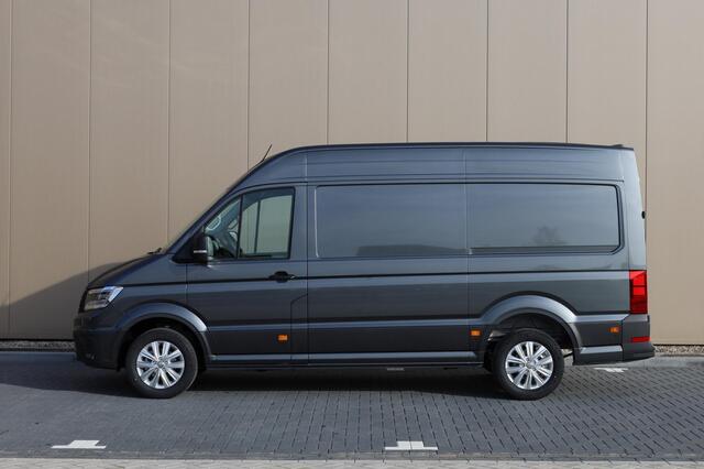 Volkswagen CRAFTER 140 PK automaat Exclusive L3H3 GVW 3.5T | Nieuw Model | BPM vrij | Trekhaak | Adaptive Cruise Control | Climatic | Navigatie | Park Assist | Apple CarPlay / Android auto | DAB | 17 inch lichtmetalen velgen