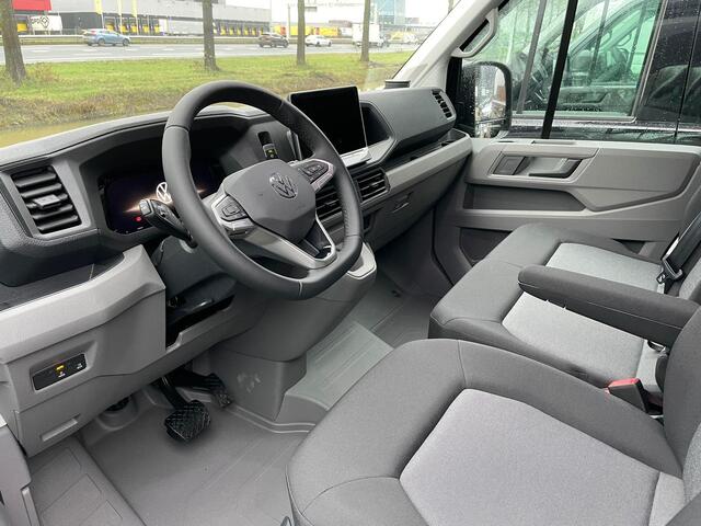 Volkswagen CRAFTER Trendline 140pk automaat L3H3 GVW 3.5T | Nieuw Model | BPM vrij | Achteruitrijcamera | Climatic | DAB | Bijrijdersbank