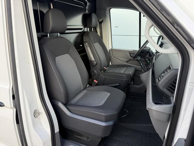 Volkswagen CRAFTER 2.0 TDI 102PK L3H2 Airco Lat betimmering Parkeersensoren voor achter APK 26-11-26