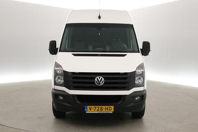 Volkswagen CRAFTER 35 2.0 TDI L2H2 140PK | MARGE | Laadklep | Airco | Cruise | Camera | Navi | 3 Zits | Parkeersens.
