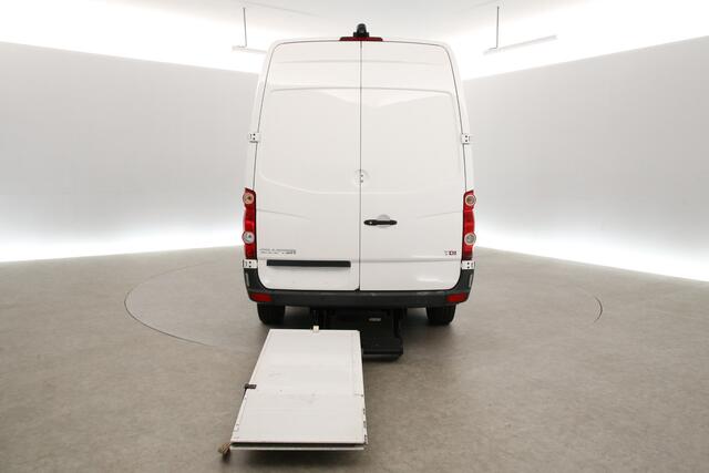 Volkswagen CRAFTER 35 2.0 TDI L2H2 140PK | MARGE | Laadklep | Airco | Cruise | Camera | Navi | 3 Zits | Parkeersens.