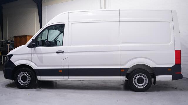 Volkswagen CRAFTER 2.0 TDI 102 pk L3H3 Slechts 6600 km, Navi, PDC V+A Trekhaak 2.500 kg, App Connect, Laadruimte Pakket, 3-Zits