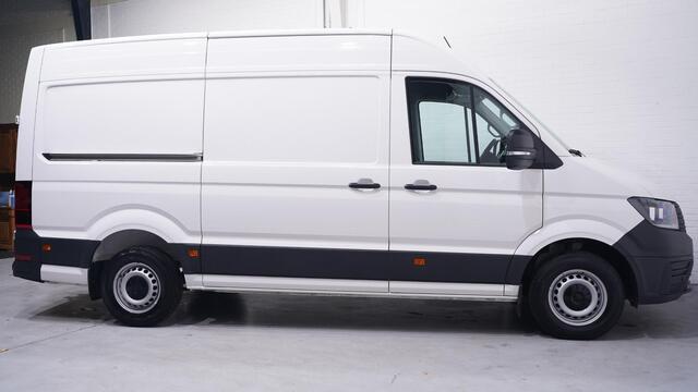 Volkswagen CRAFTER 2.0 TDI 102 pk L3H3 Slechts 6600 km, Navi, PDC V+A Trekhaak 2.500 kg, App Connect, Laadruimte Pakket, 3-Zits