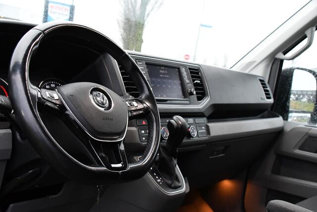 Volkswagen CRAFTER 35 2.0 TDI L3H3 Highline Adaptieve Cruise, Camera, LED, Carplay, 177pk, Automaat, Trekhaak, Sensoren, stuur verwarming, multimedia, Uniek!